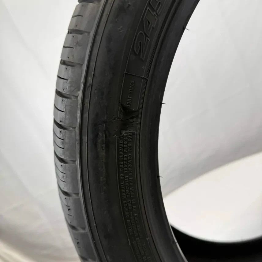 Used 245/40ZR19 Road Hugger GTZ 98W 7.5/32 (DOT 24)