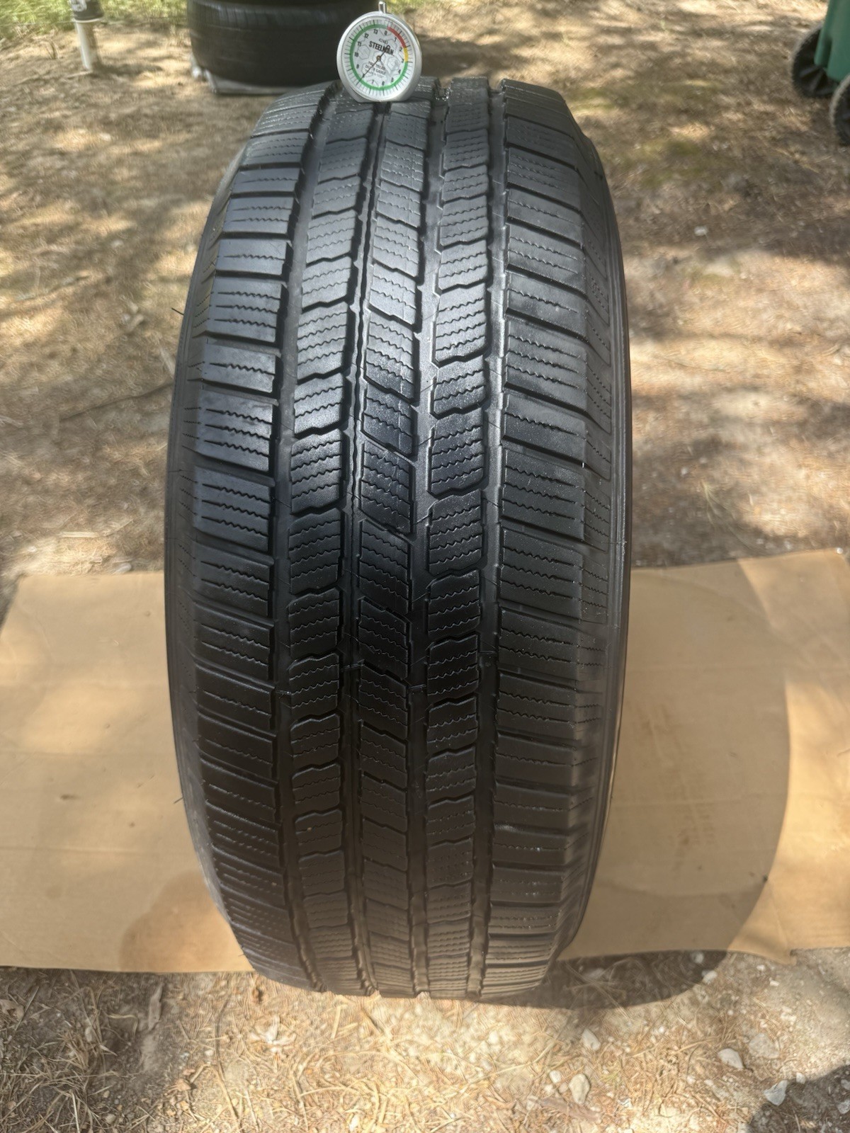 Michelin Defender LTX MS 255/55R20 Tire