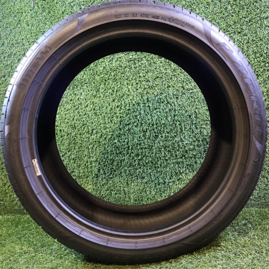 1 315 30 22 Pirelli PZero PZ4 XL with 90% Tread 8/32 107Y #27884
