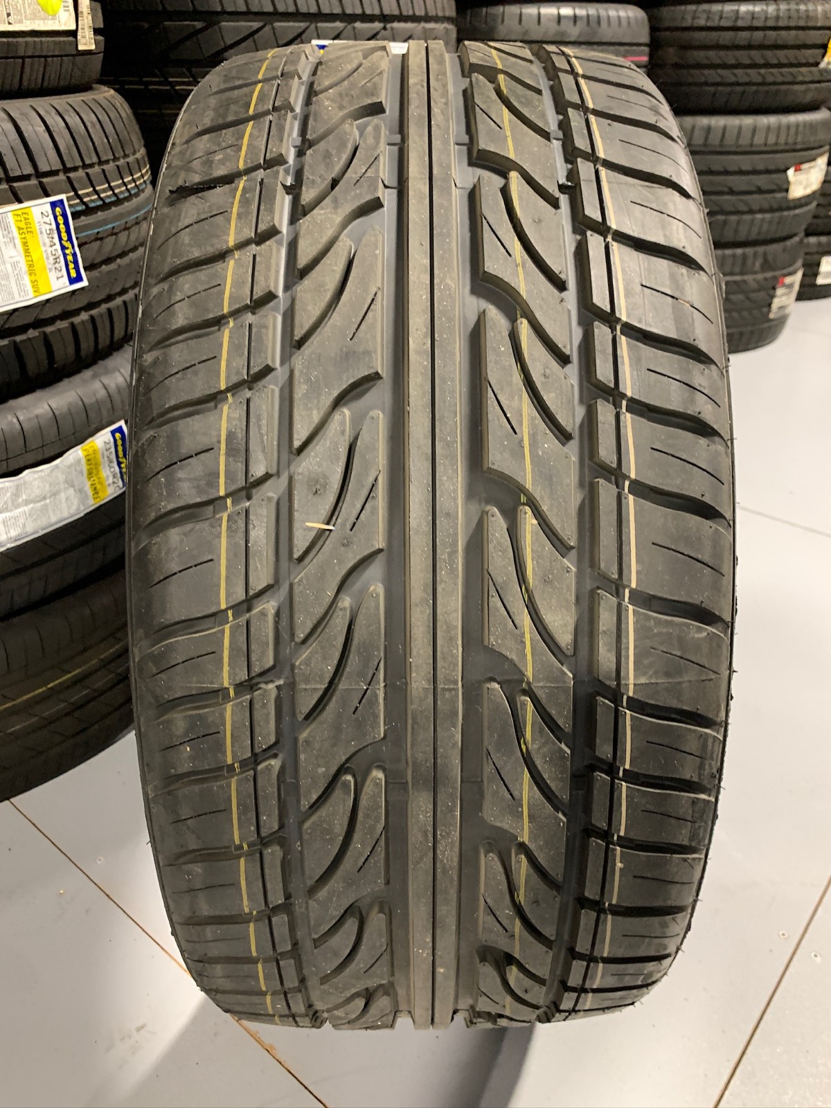 1 New 275 25 24 Haida HD 921 Extra Load Summer Tire