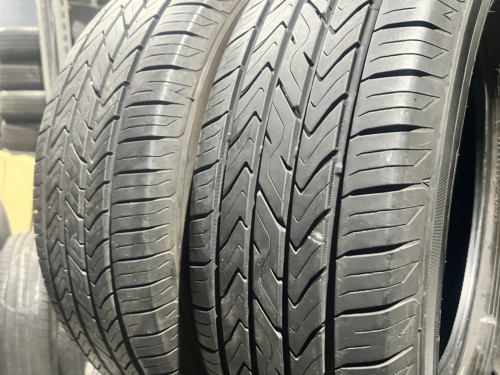Set Of 2 Tires Toyo Extensa A/S II 235/65R17 104H DOT.5023 10/32 NO Patch