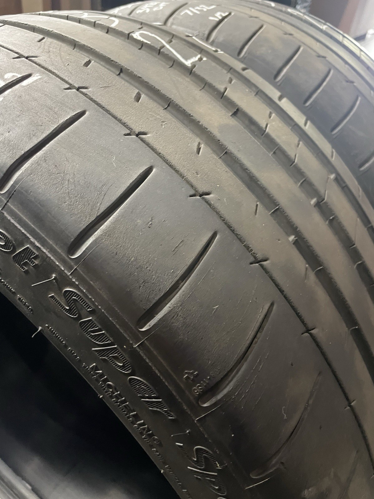 2x 265/35R20 Michelin Pilot Super Sport 6-7/32nds 99Y Used Tires 2653520 2021