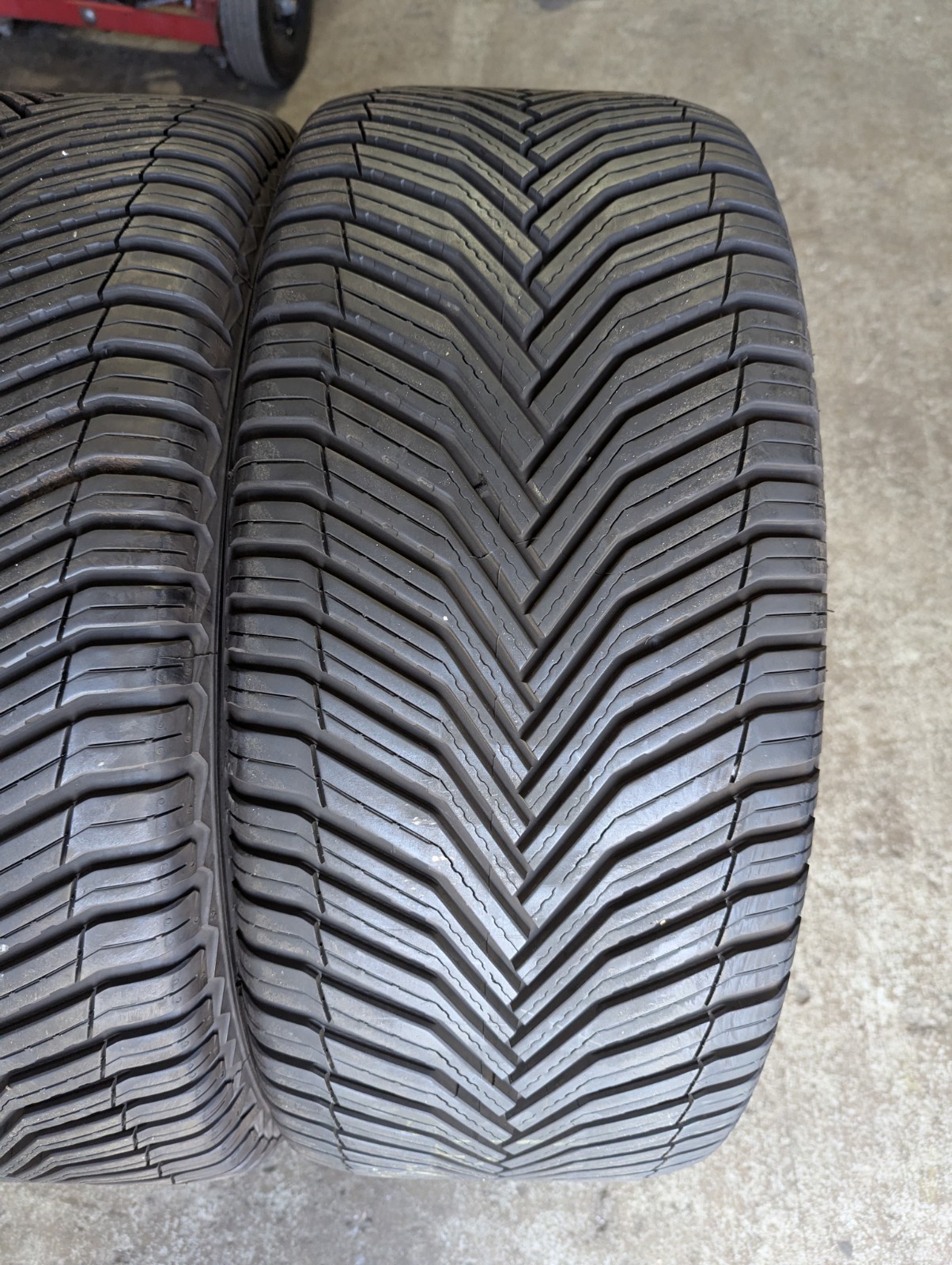 275/40R21 ( 107V ) MICHELIN CROSS CLIMATE2 SET OF USED TIRES 9/32″
