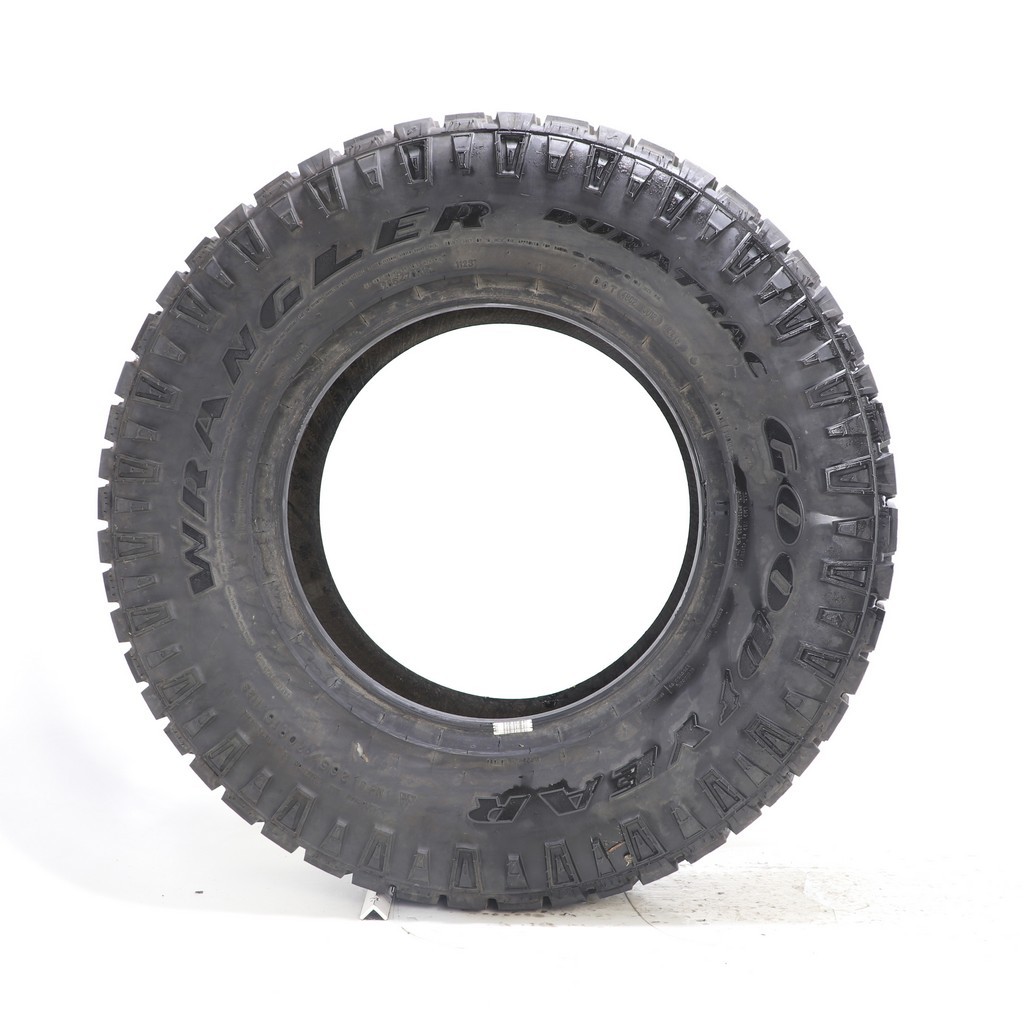 Driven Once 265/70R16 Goodyear Wrangler Duratrac 112S – 16/32