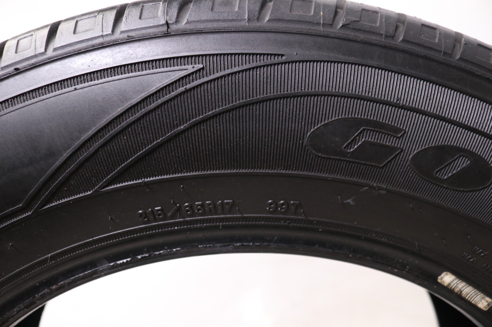 Set of 2 Used 215/65R17 Goodyear Assurance All Season – 99T – 6.5-7/32