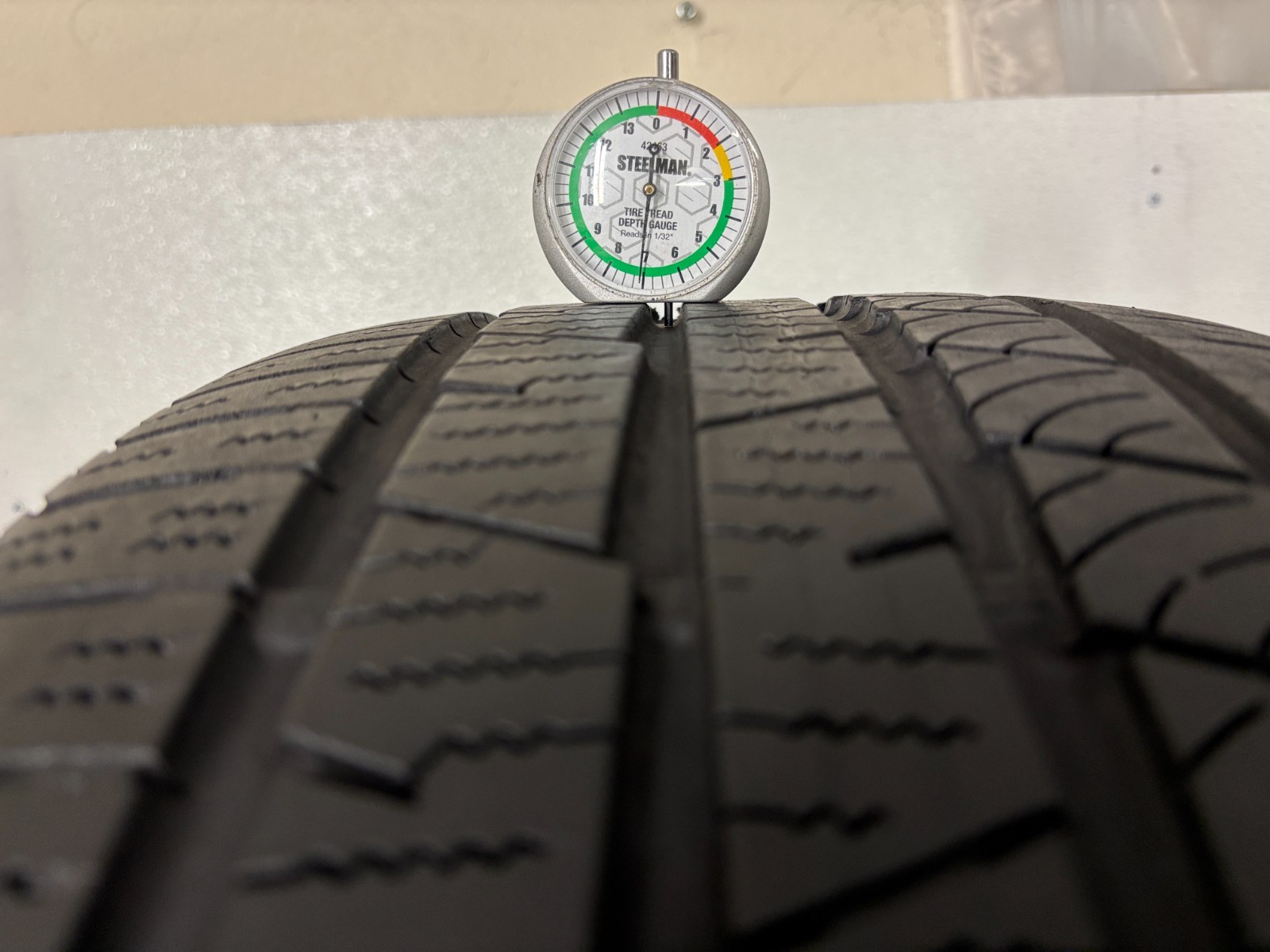 1 Tire 255 50 20 Continental CrossContact LX Sport (6.00-7.00/32=66-77% Tread)