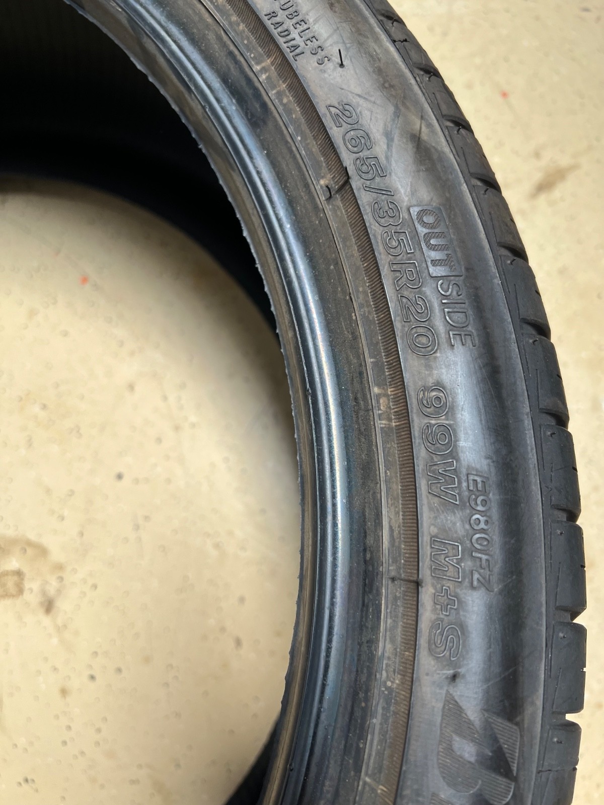 1 – NEW 265/35R20 XL (99W) M + S Bridgestone Potenza RE980AS – 6175