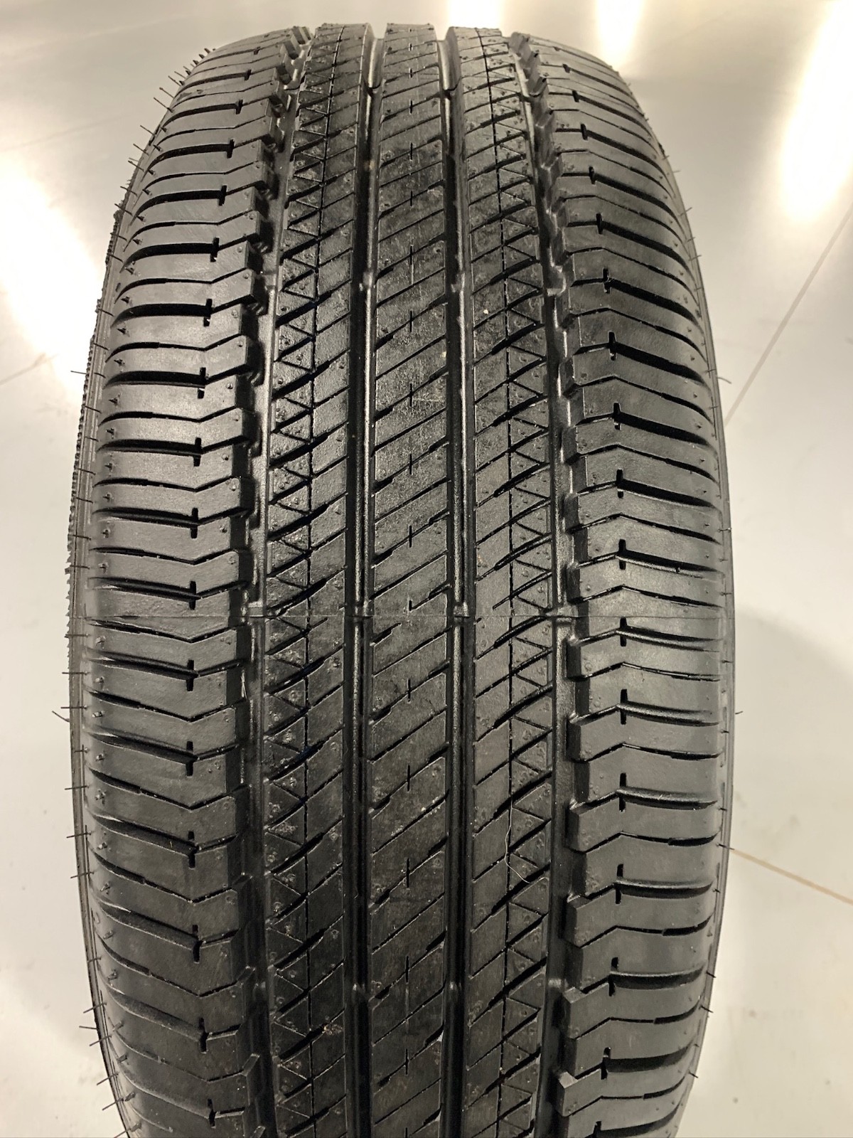 1 New 245 60 18 Bridgestone Dueler H/L 422 Ecopia All Season Tire