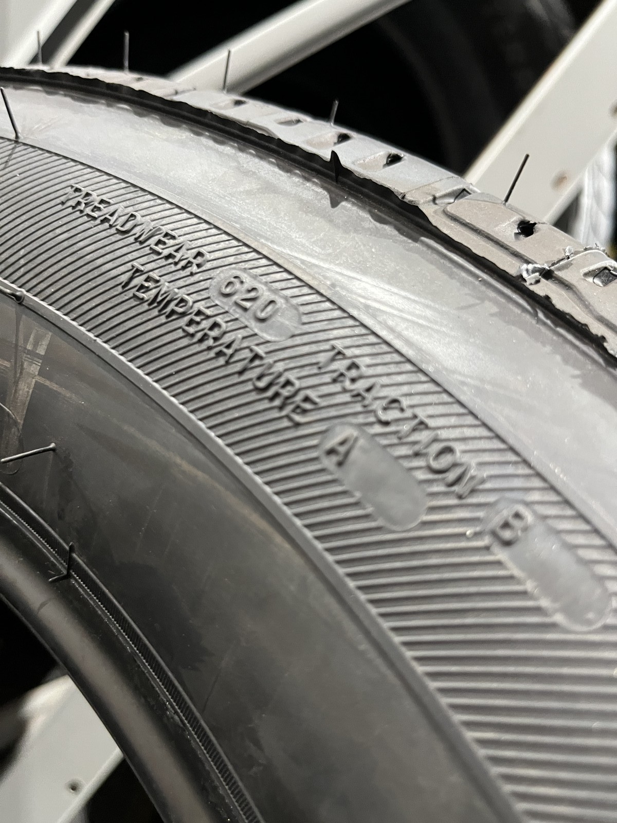 1 New Michelin Premier LTX 235/65R18 106V DOT.0526 8.5/32 New
