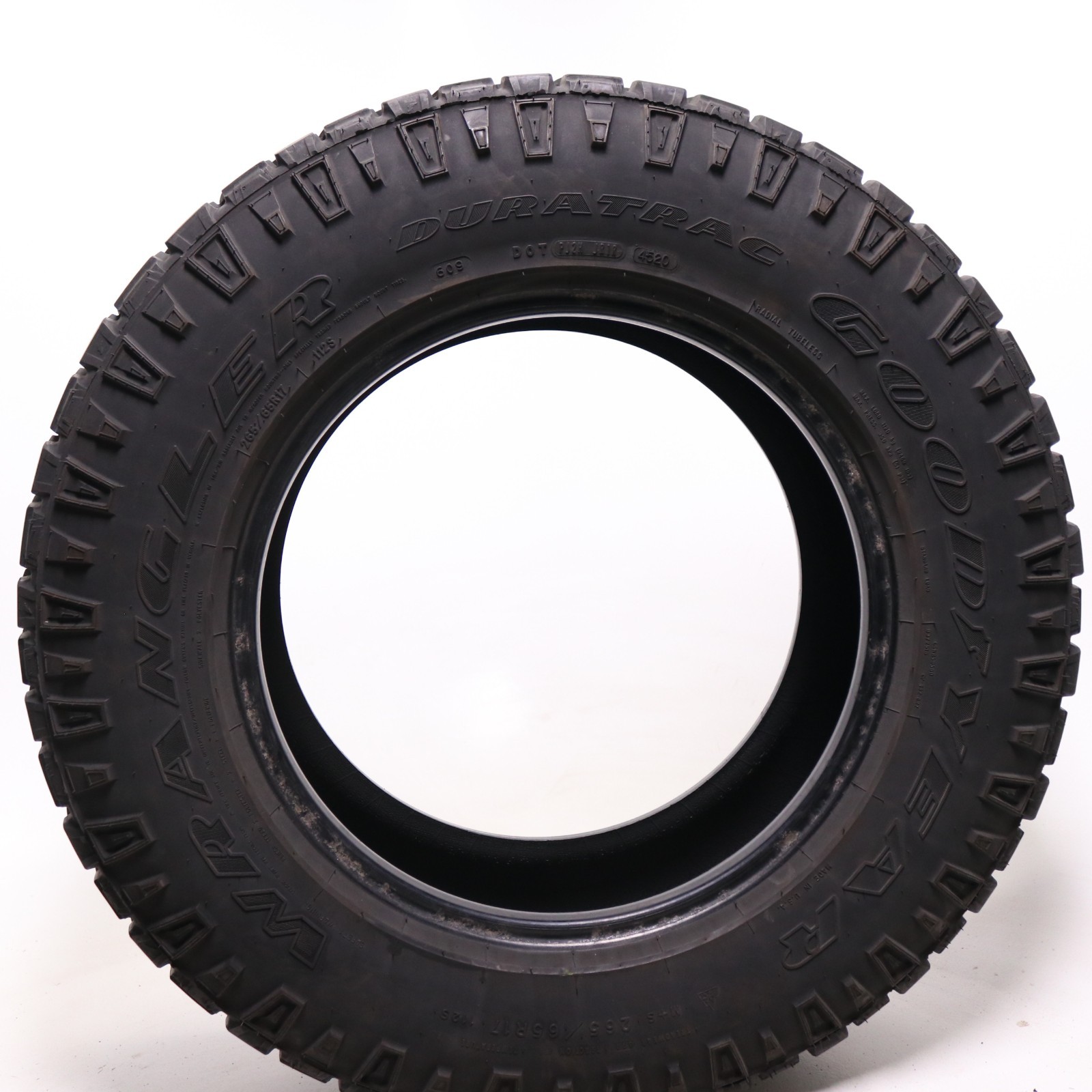 Set of 4 Used 265/65R17 Goodyear Wrangler Duratrac – 112S 8.5-9.5/32 No Repairs
