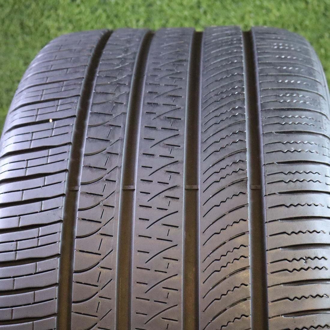 315 30 22 Pirelli PZero All Season with 85% Tread 7/32 107W #27755