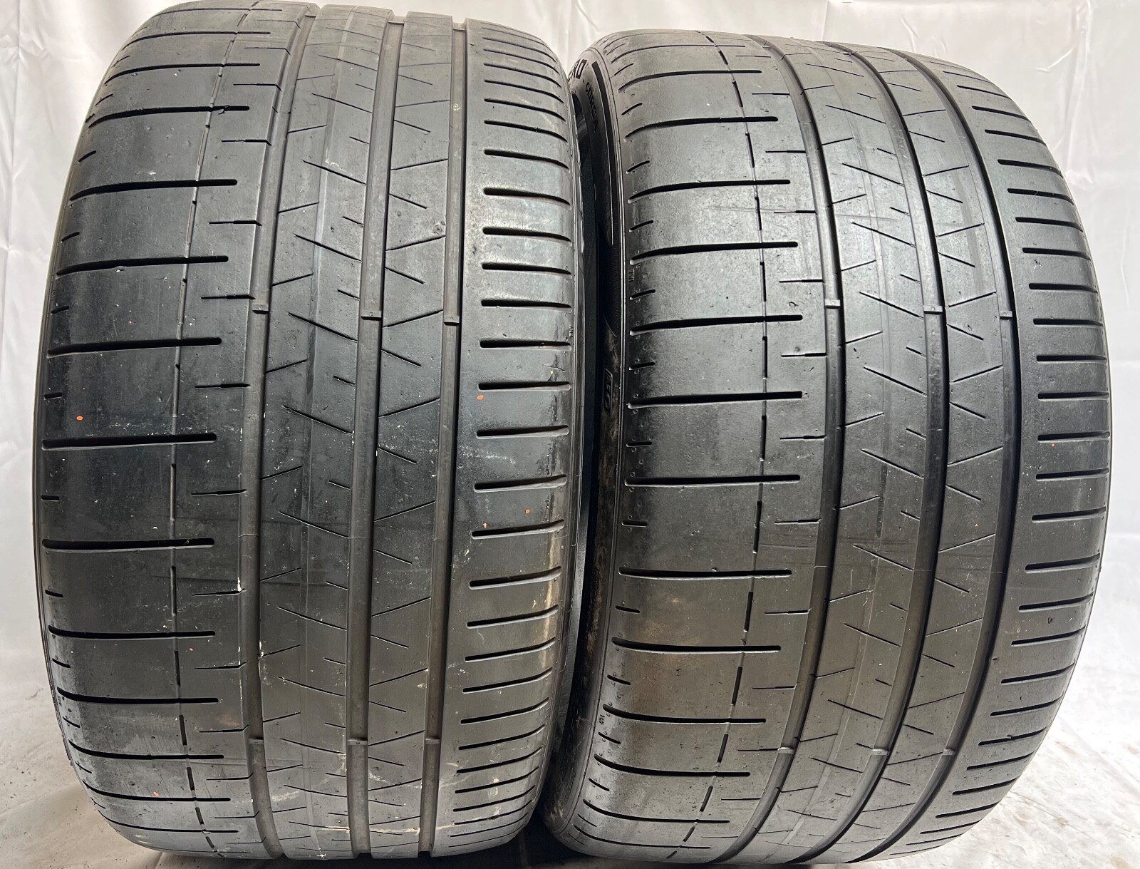 2 – 315/30ZR22 XL (107Y) Pirelli P Zero Corsa PZC4 (N0) Porsche OEM – 3115