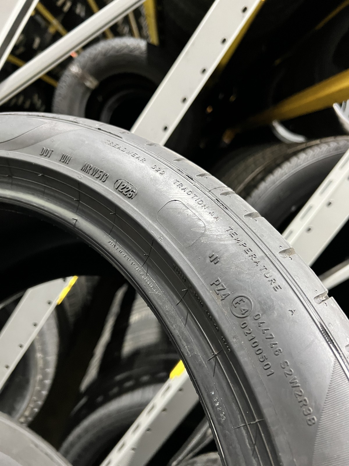 1 Tire Pirelli P Zero PZ4 Run Flat ★ BMW 315/35R21 111Y DOT.1226 8.5/32