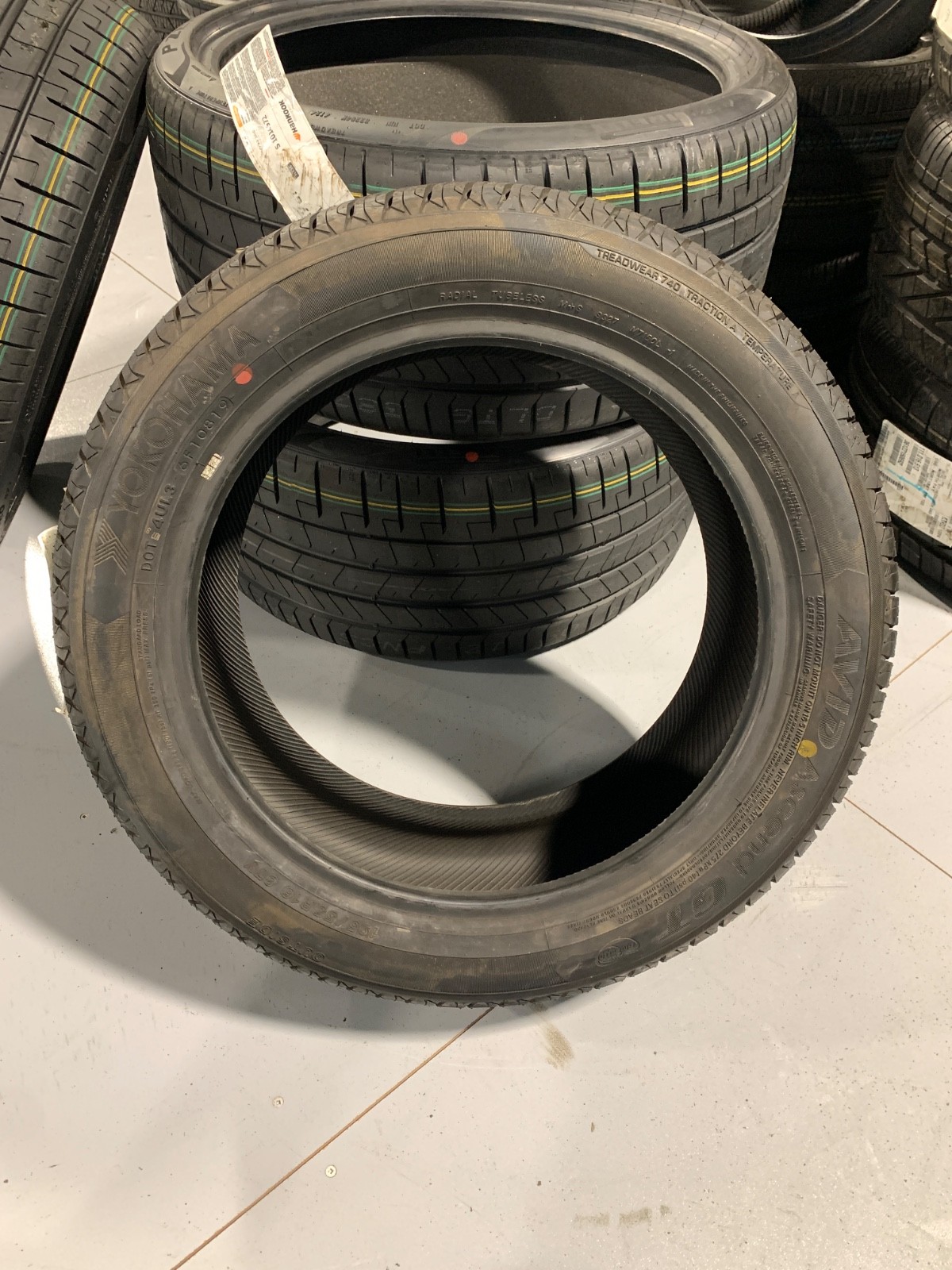 1 New 195 55 16 Yokohama Avid Ascend GT All Season (NOS) Tire