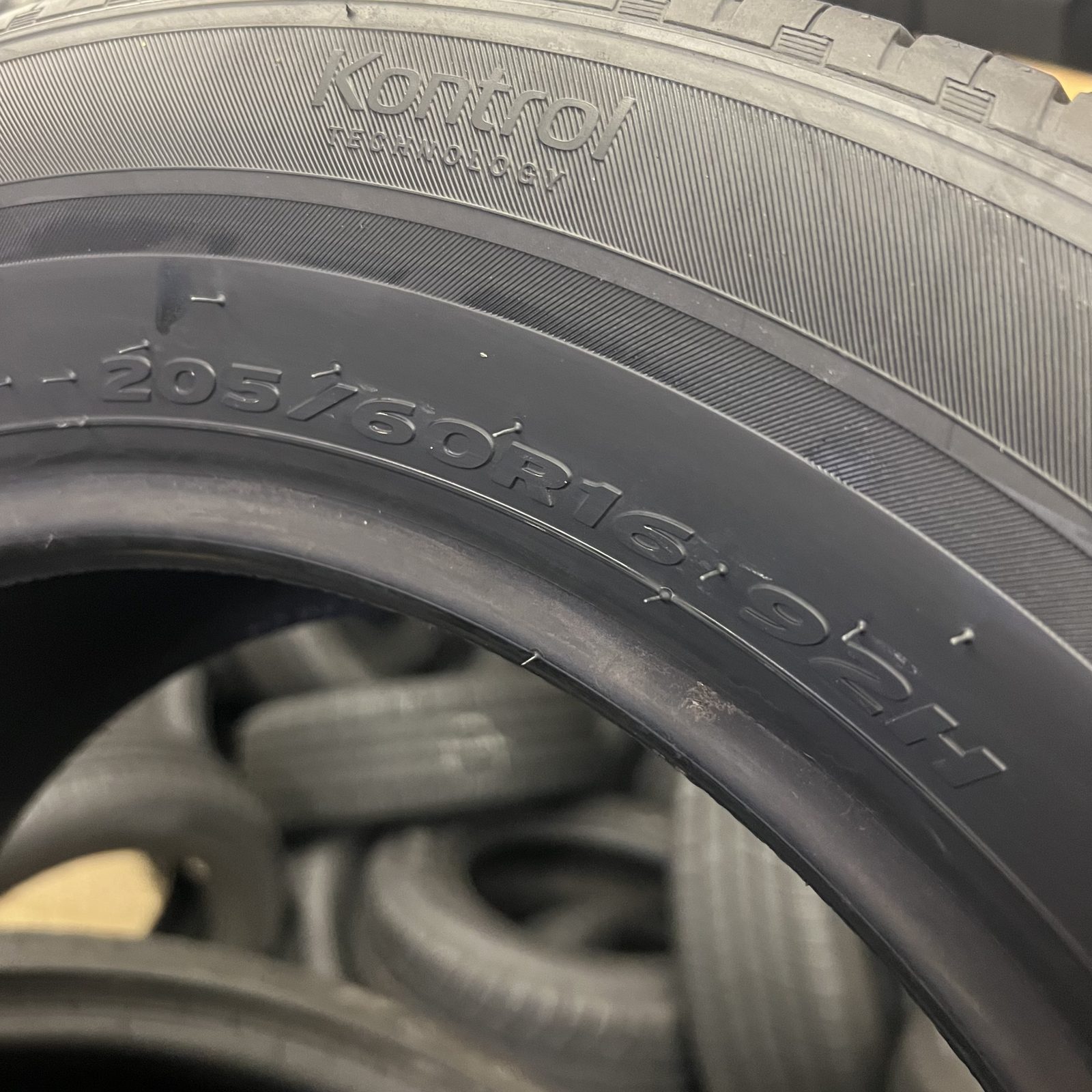 Set Of 2 Tires Likenew Hankook Kinergy GT 205/60R16 92H DOT.3923 9/32 NO Patch