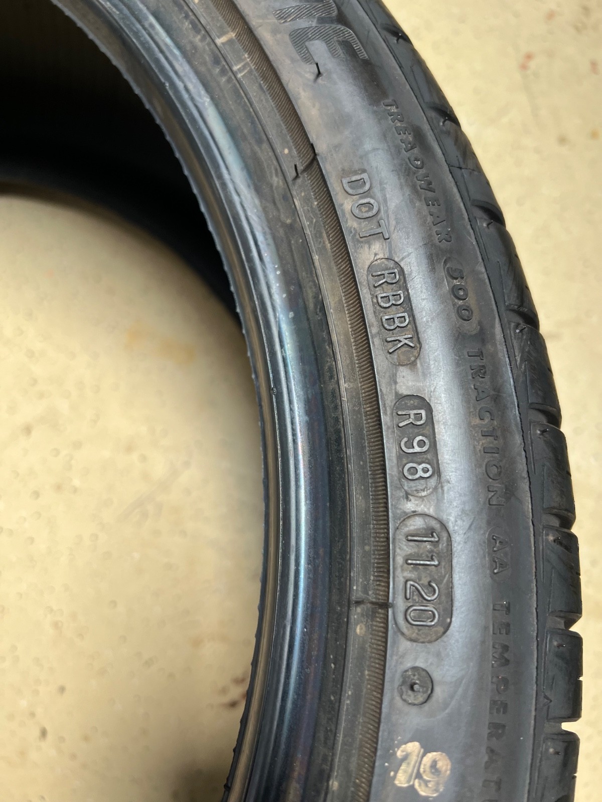 1 – NEW 265/35R20 XL (99W) M + S Bridgestone Potenza RE980AS – 6175