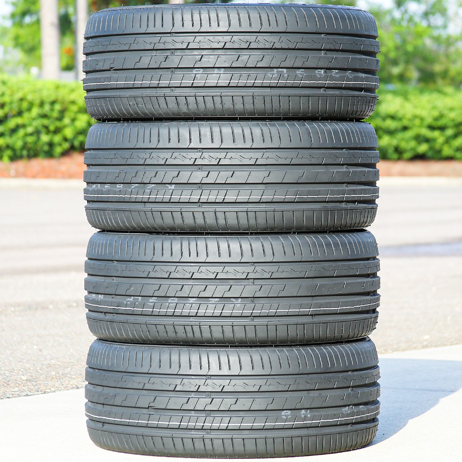 Tire 275/35R18 99Y XL Accelera Iota EVT A/S High Performance