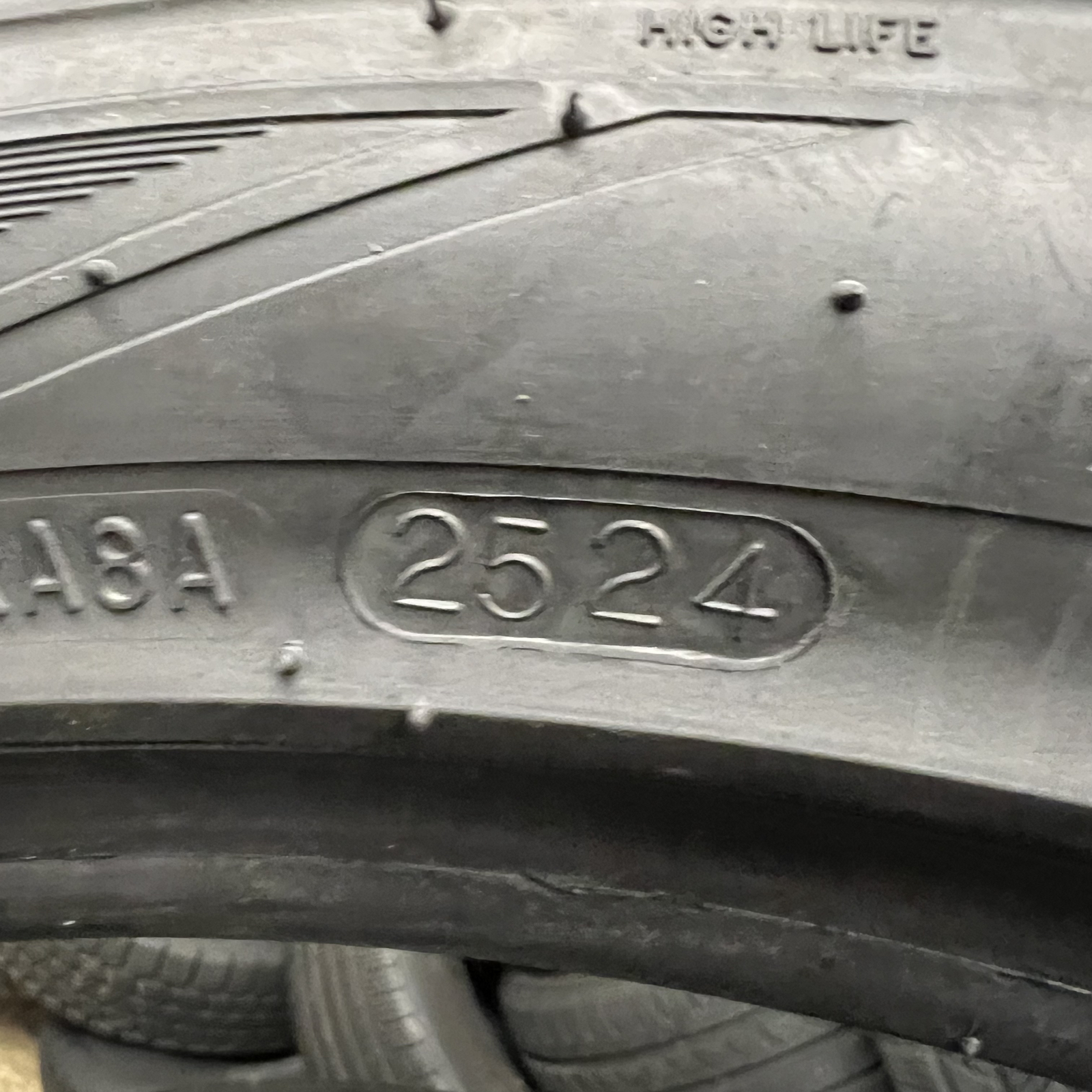 1 Tire New Milestar Miletech Interceptor As810 235/45ZR18 98Y DOT.2524 10/32 New