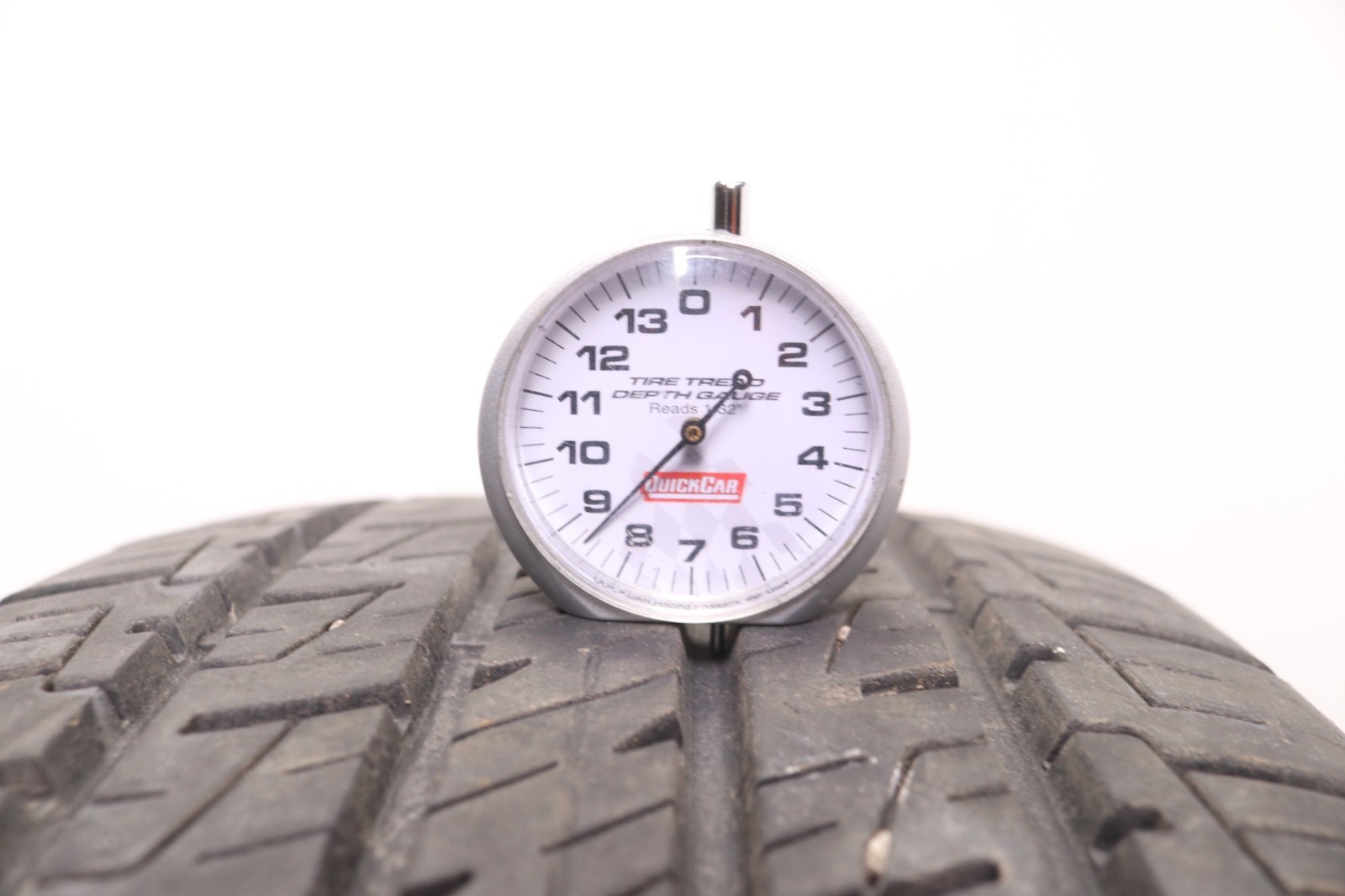 Set of 4 Used 225/55R17 Goodyear Assurance MaxLife – 97V – 8.5-9.5/32