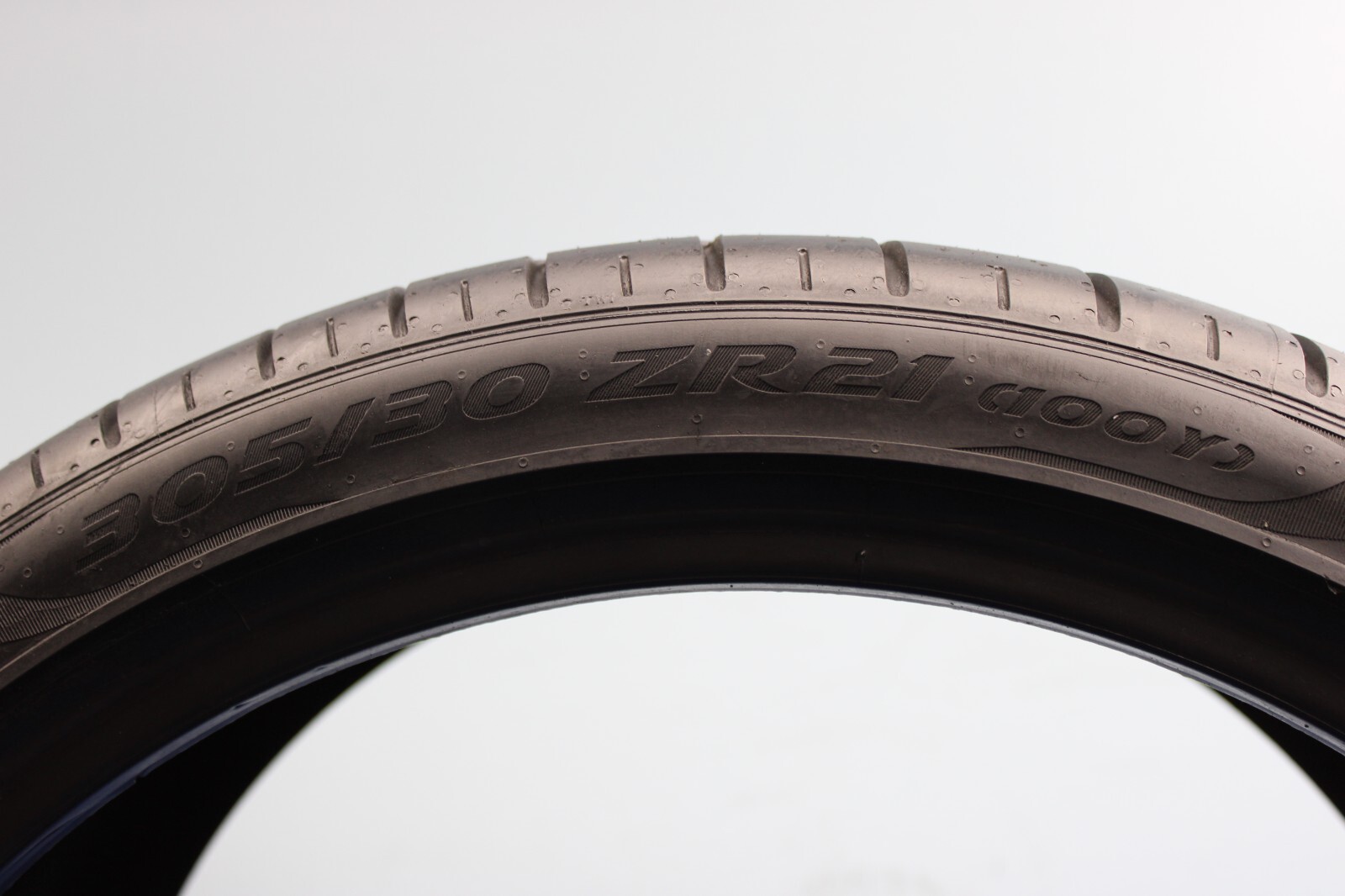 2 Used Pirelli Pzero NA1 PZ4 305/30ZR21 305/30/21 3053021 100Y
