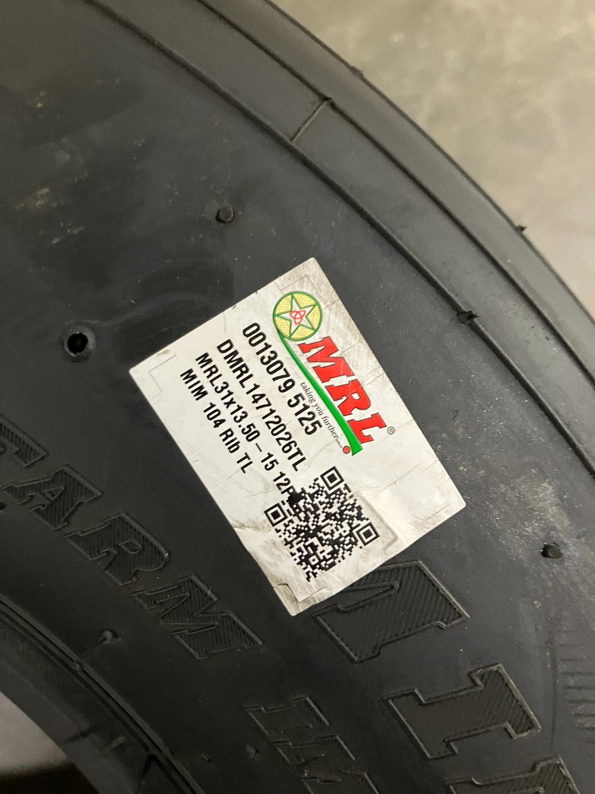 New Baler Tire 31 13.50 15 MRL Rib Implement Heavy 12 ply Tubeless 31×13.50-15