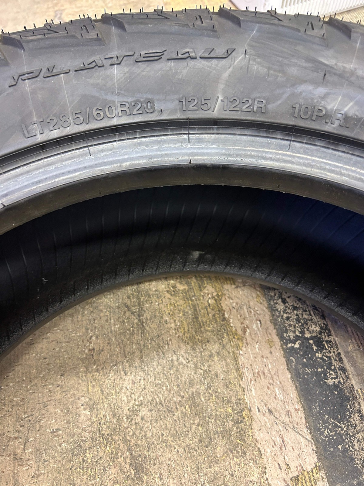 RBP REPULSOR A/T PLATEAU BSW LT 285 60 20 125/122R 10PLY ALL TERRAIN TIRE RBPSMP
