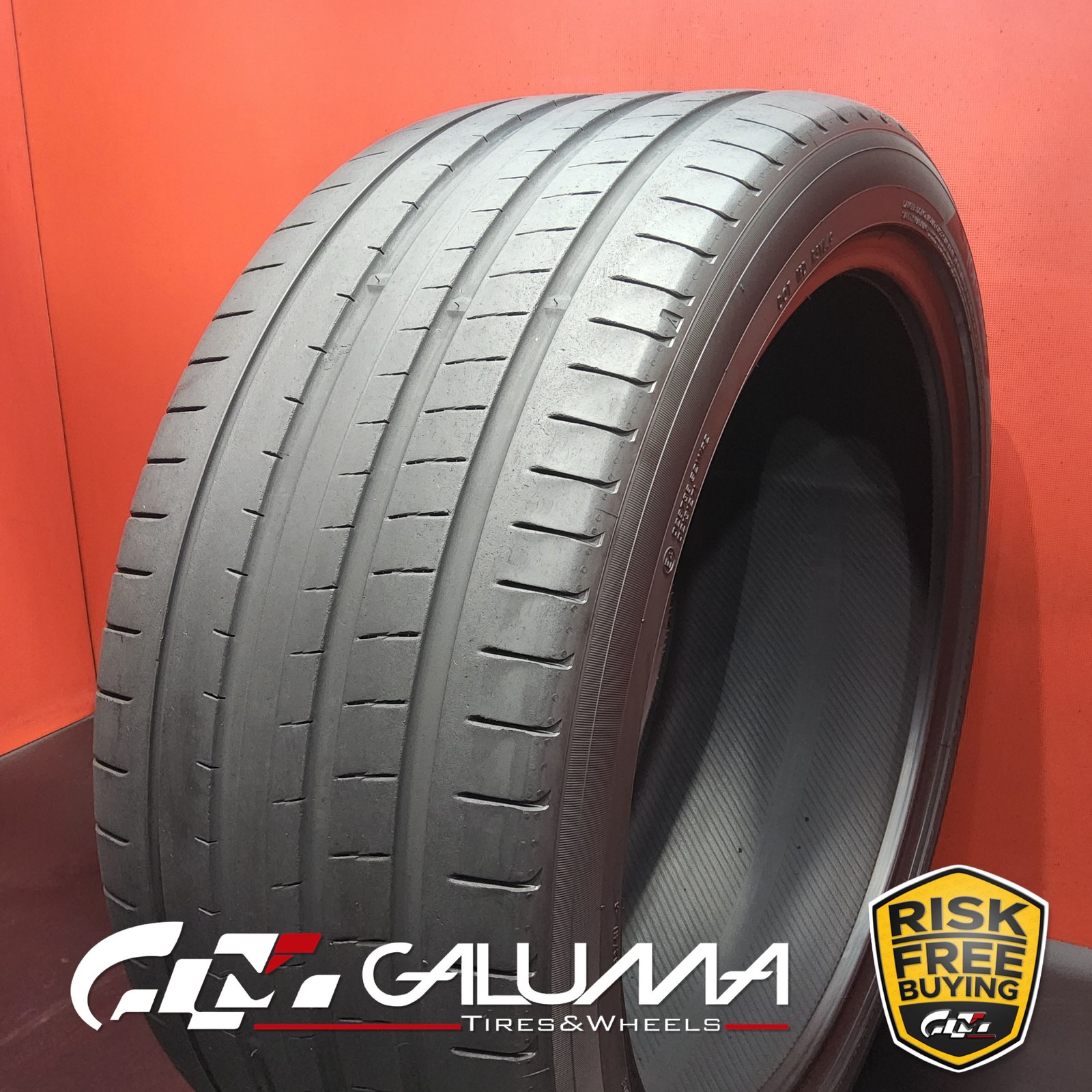 1 (One) Tire Yokohama Advan Sport V107E 275/40R22 275/40/22 No Repairs #89910