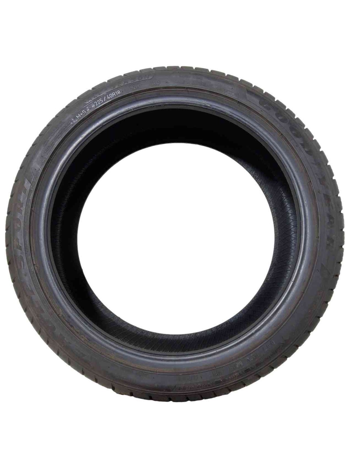 P225/40R18 Goodyear Eagle Sport A/S AO 92 H Used 10/32nds