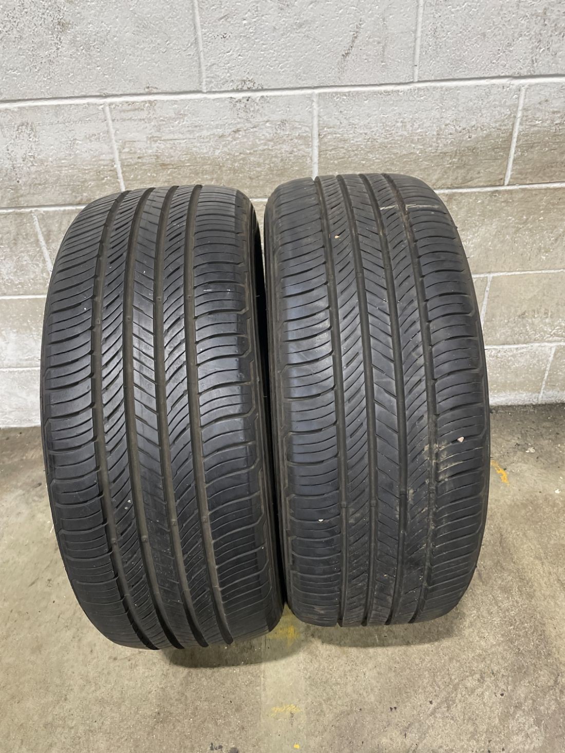 2x P255/50R20 Kumho Crugen HP71 9/32 109 V Used Tires 2555020