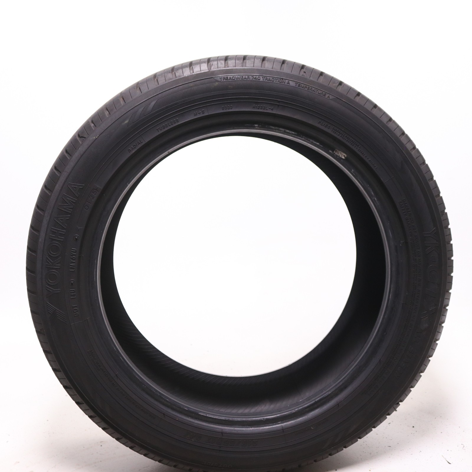 Set of 2 Used 215/55R17 Yokohama YK-GTX – 94V – 9.5-10.5/32