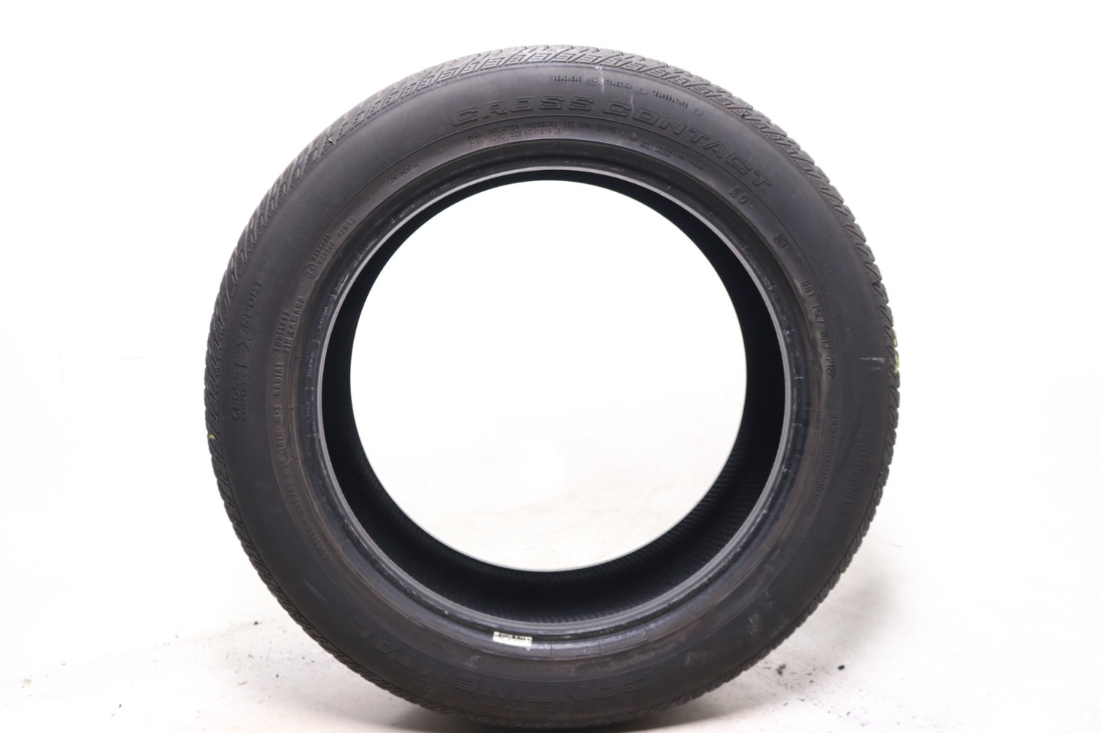 Set of 4 Used 235/55R19 Continental CrossContact LX Sport AO – 101H – 8.5-9/32