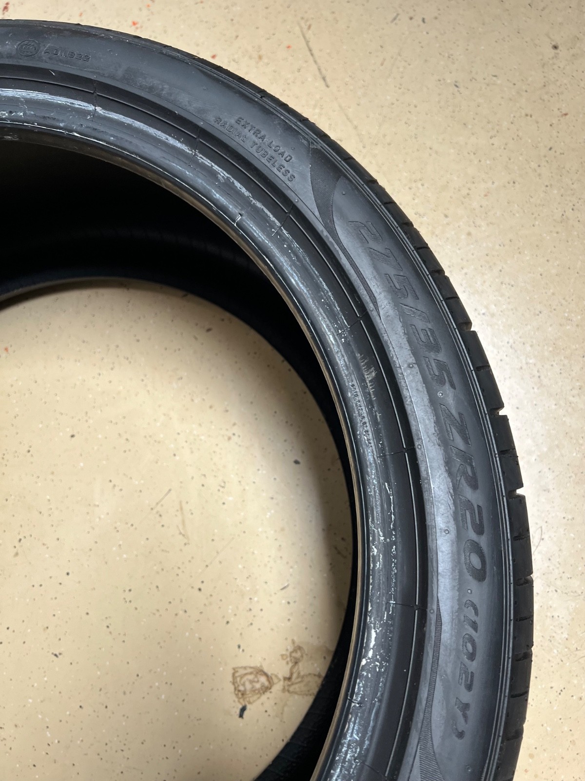1 – TAKEOFF 275/35ZR20 XL (102Y) Pirelli P Zero PZ4 (*) BMW – 6166 NO REPAIRS