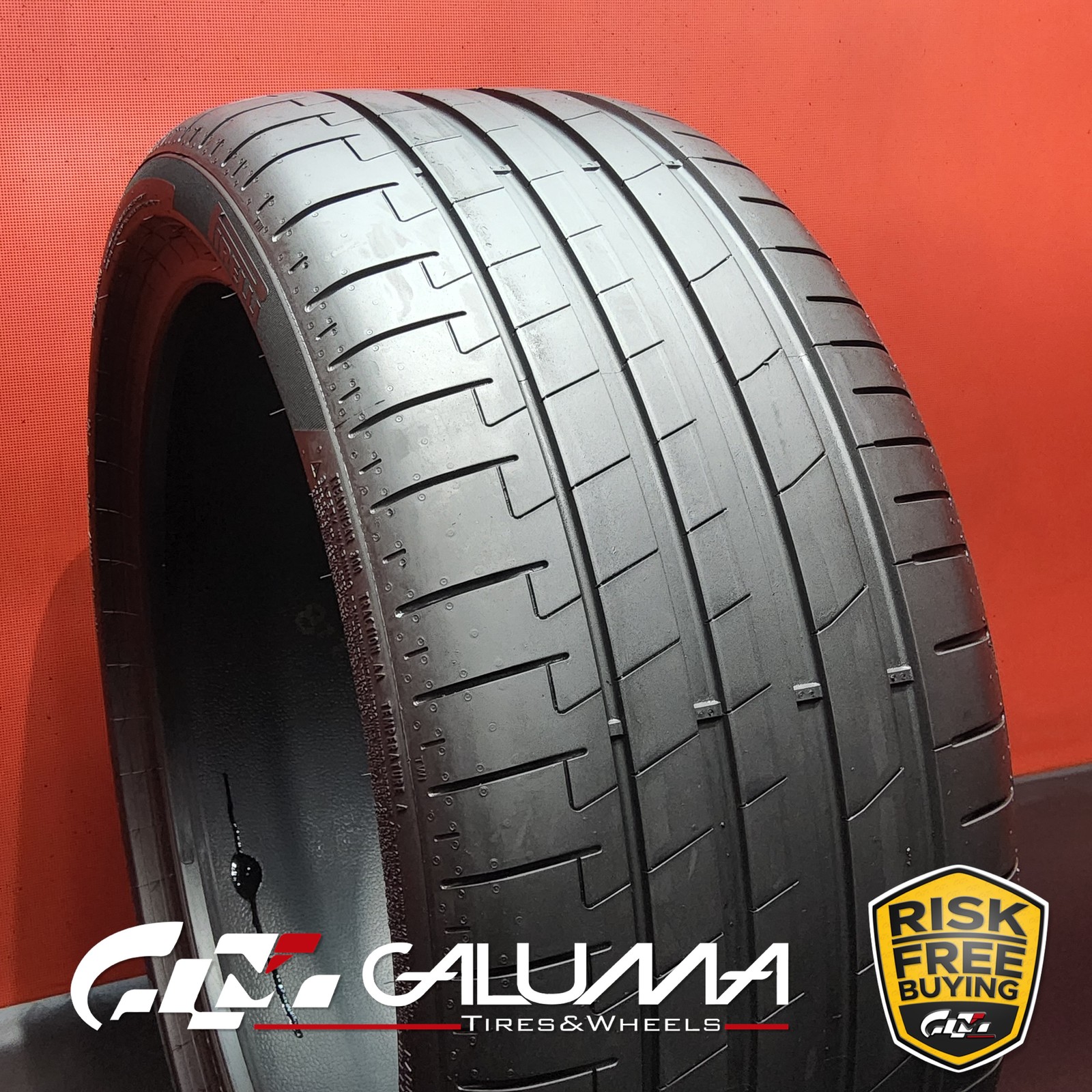 1 Tire Pirelli P-Zero (PZ5) I★ XL 255/35R19 255/35/19 2553519 96Y #95102