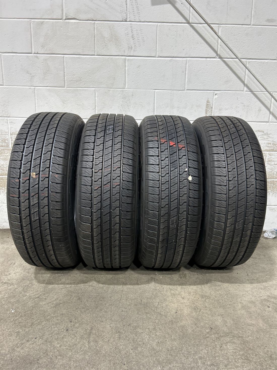 4x P275/60R20 Goodyear wrangler Territory HT 11/32 115 H New Tires 2756020