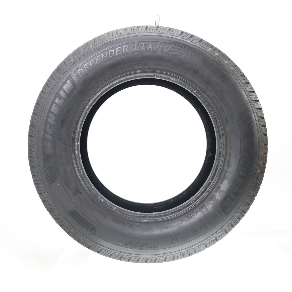Used 265/65R17 Michelin Defender LTX M/S 112T – 9/32