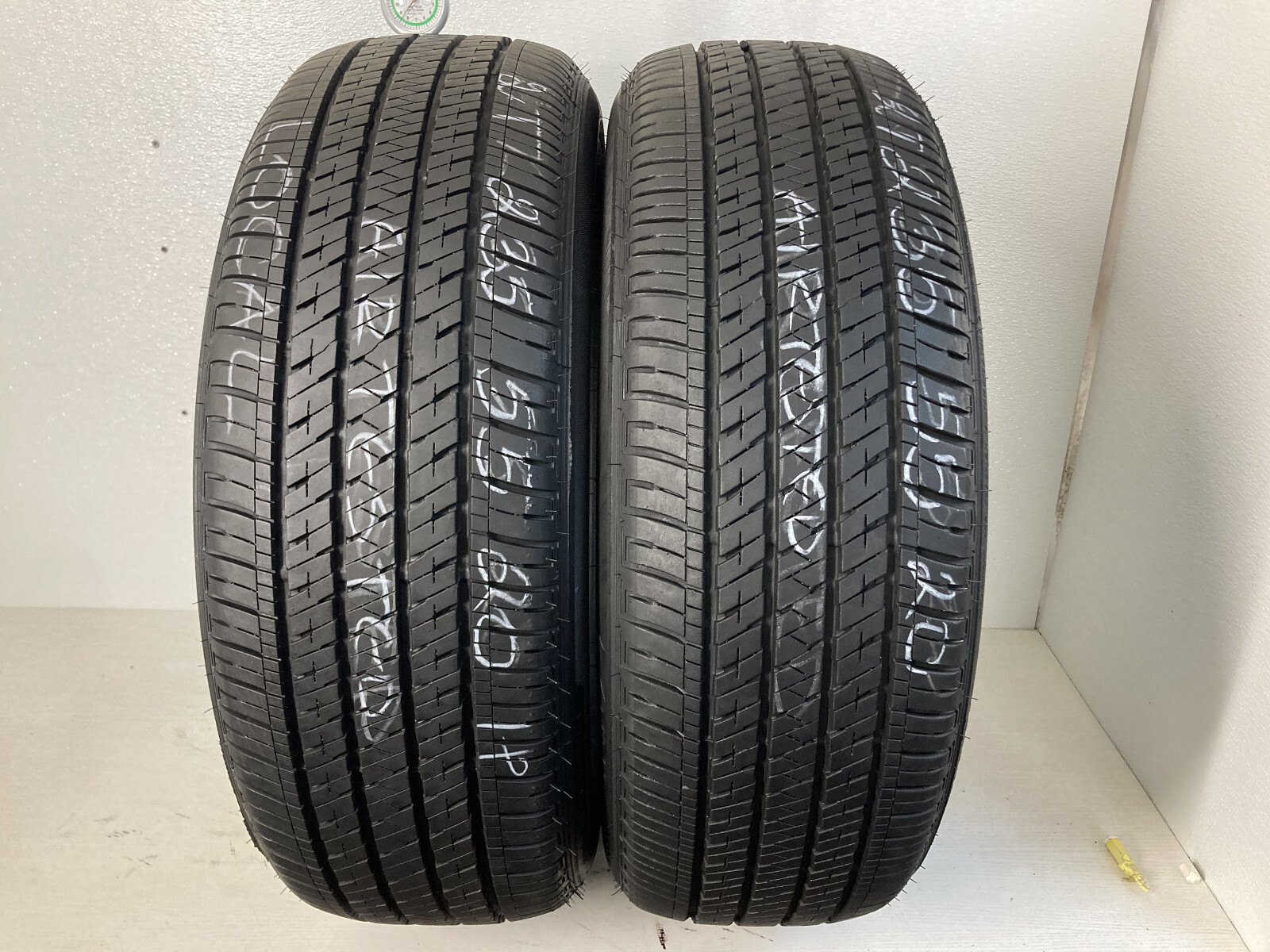 NO SHIPPING ONLY LOCAL PICK UP 2 Tires 235 55 20 Bridgestone Ecopia H/L 422