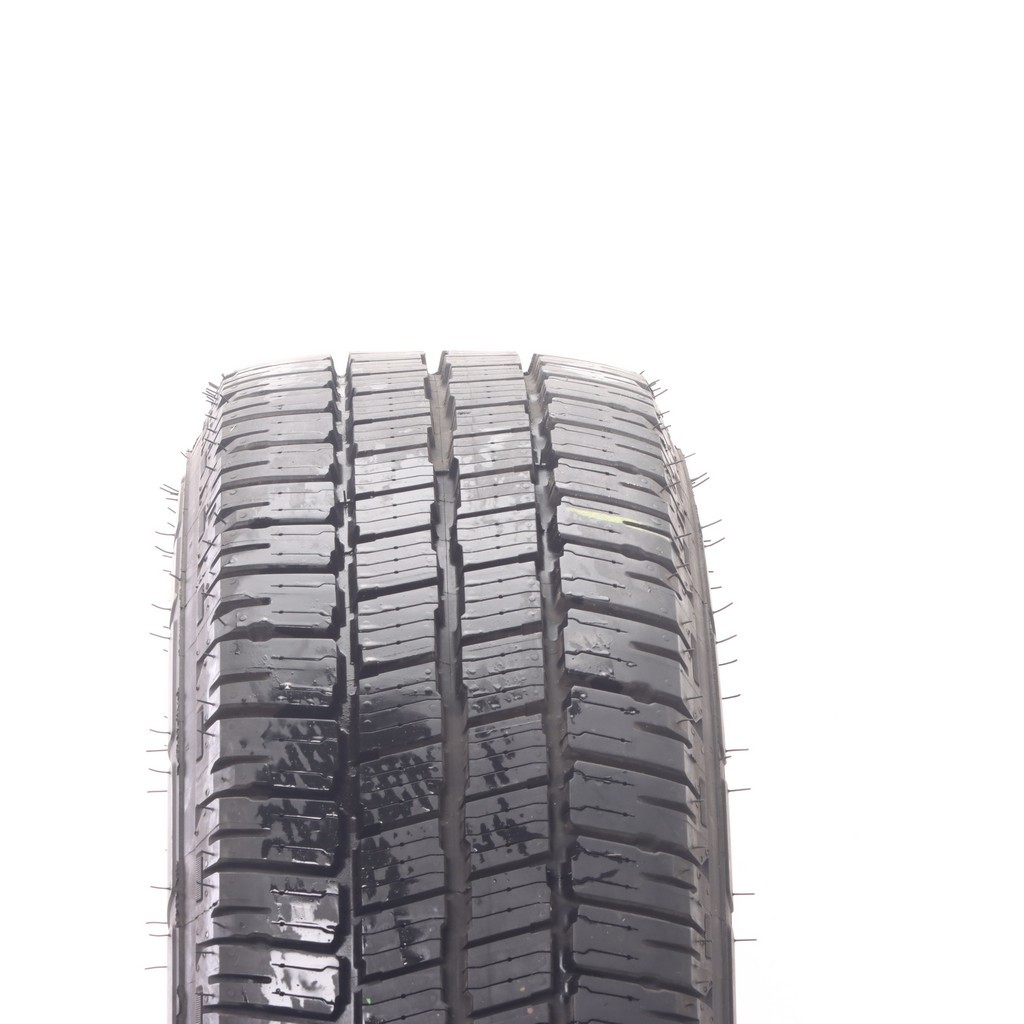 Set of (4) Used 235/65R16C Michelin Agilis CrossClimate 2 121/119R – 12.5-14/32