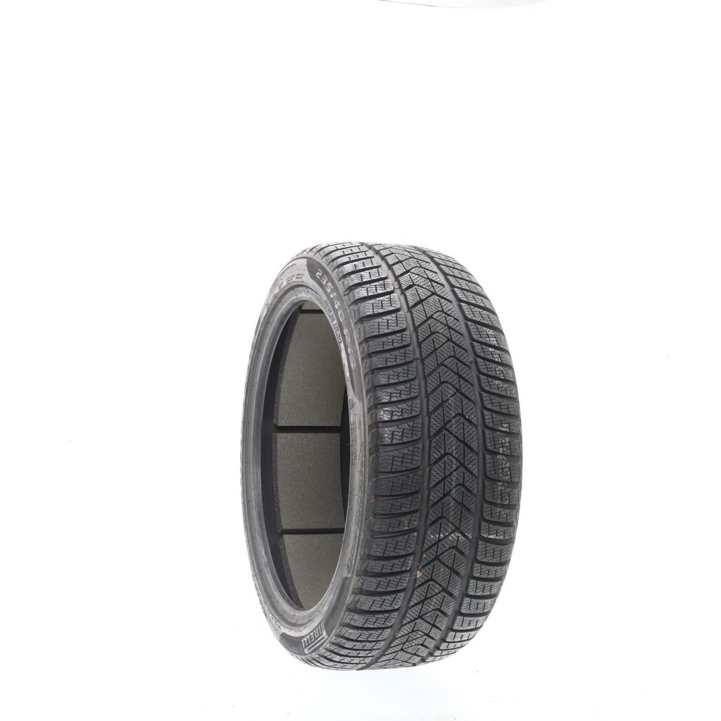 New 235/40R19 Pirelli Winter Sottozero 3 TO PNCS 96V – 10/32