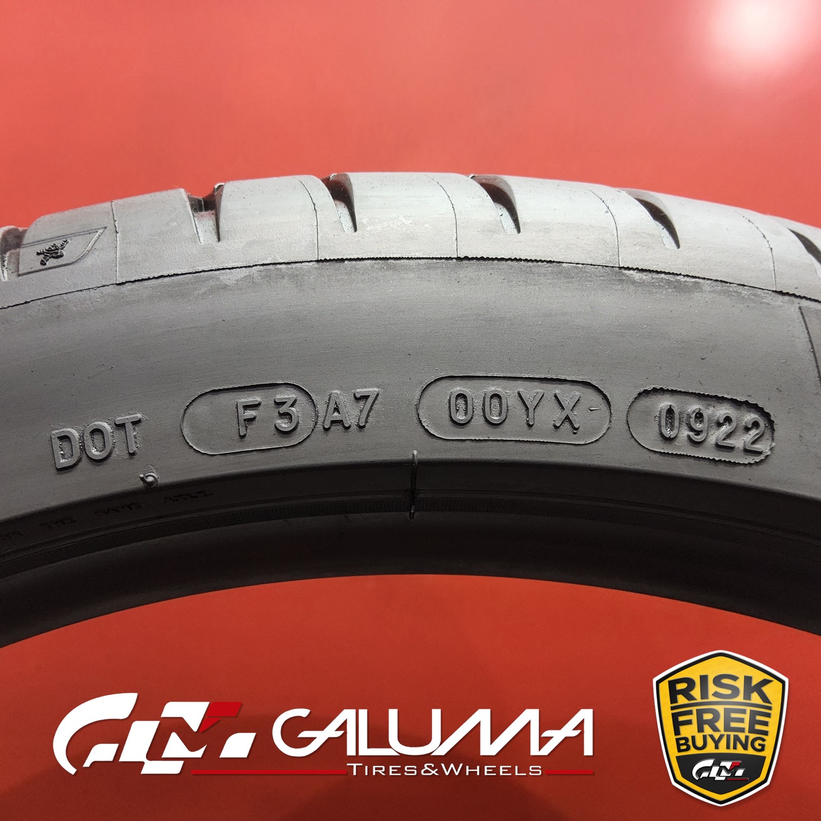 Set of 2 Tires LikeNEW Michelin Pilot Sport 4S MO1A 305/30ZR21 No Repairs #96210