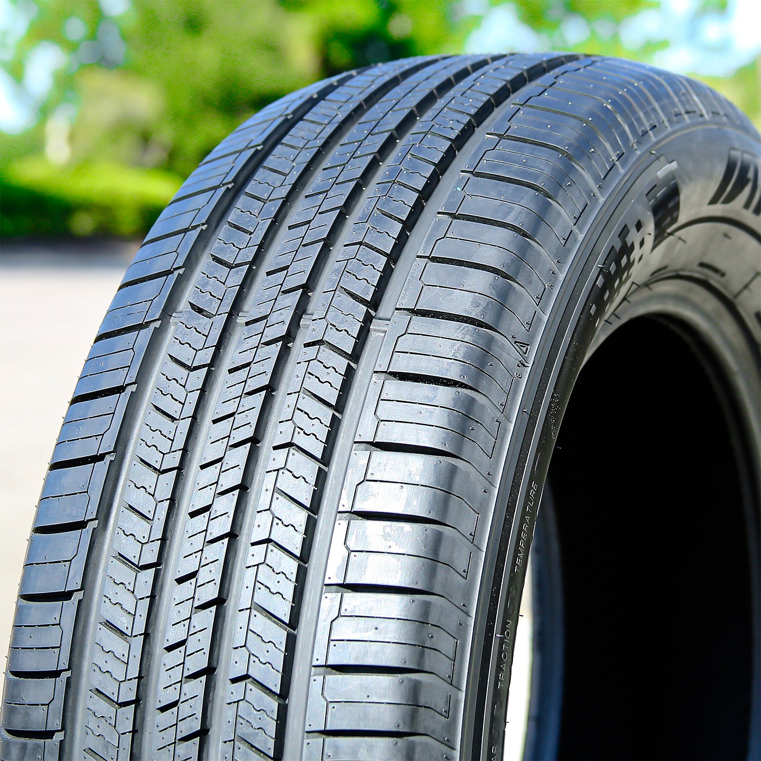 Aplus Performax SUV/CUV 215/65R17 99V All Season Tire 65k Mi Warranty 620AA