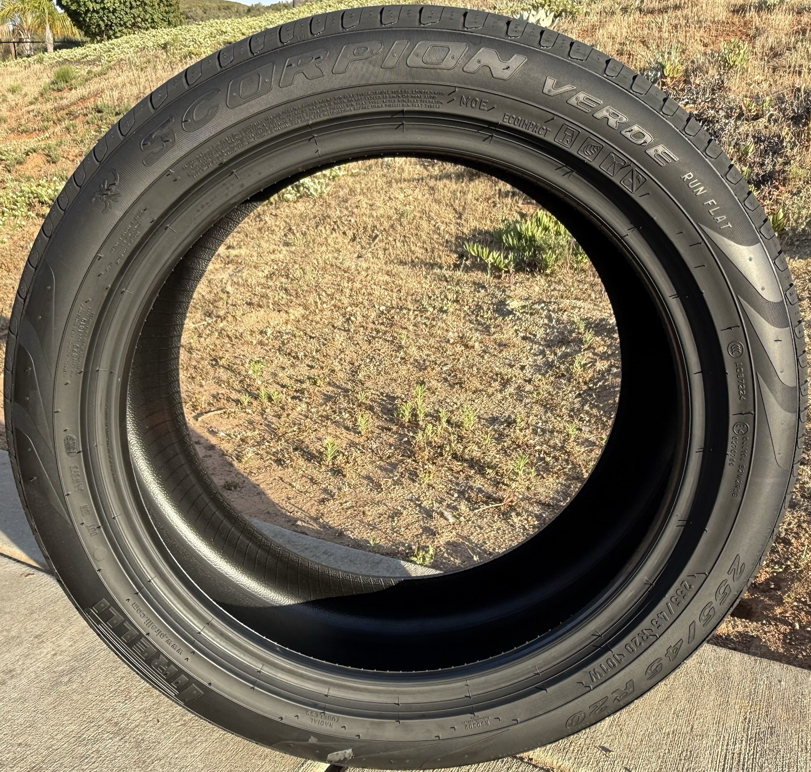 TWO BRAND NEW 255/45R20 101V Pirelli Scorpion Verde MOE Run Flat Mercedes GLC
