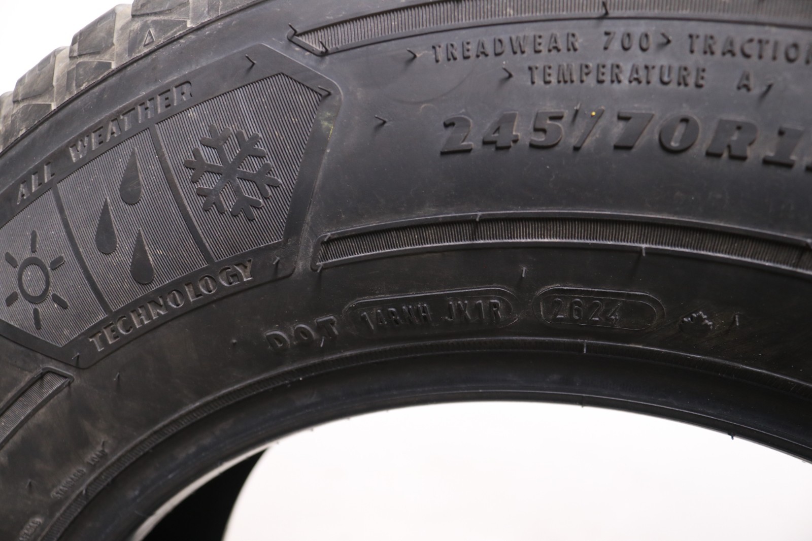 Used 245/70R17 Goodyear Assurance WeatherReady 2 – 110T – 10/32