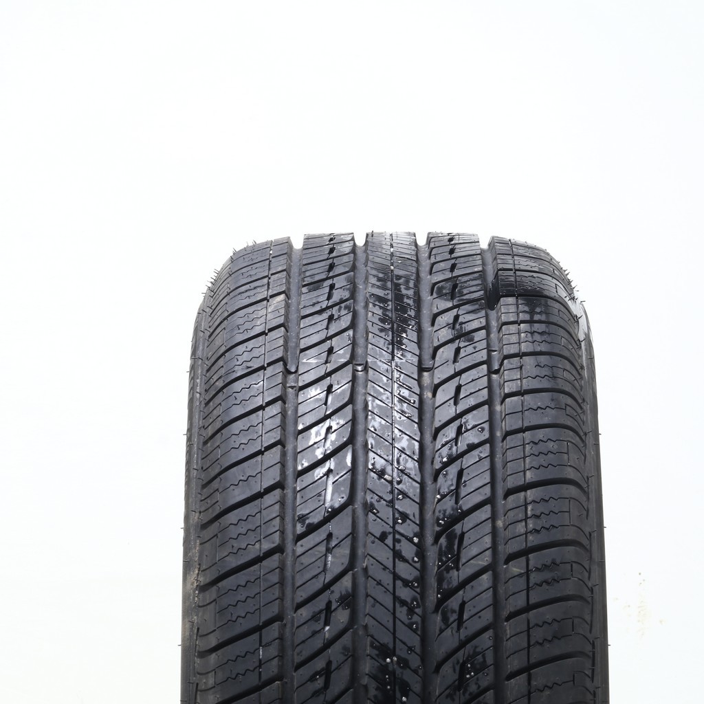 New 235/55R19 Uniroyal Tiger Paw Touring A/S 101H – 11/32