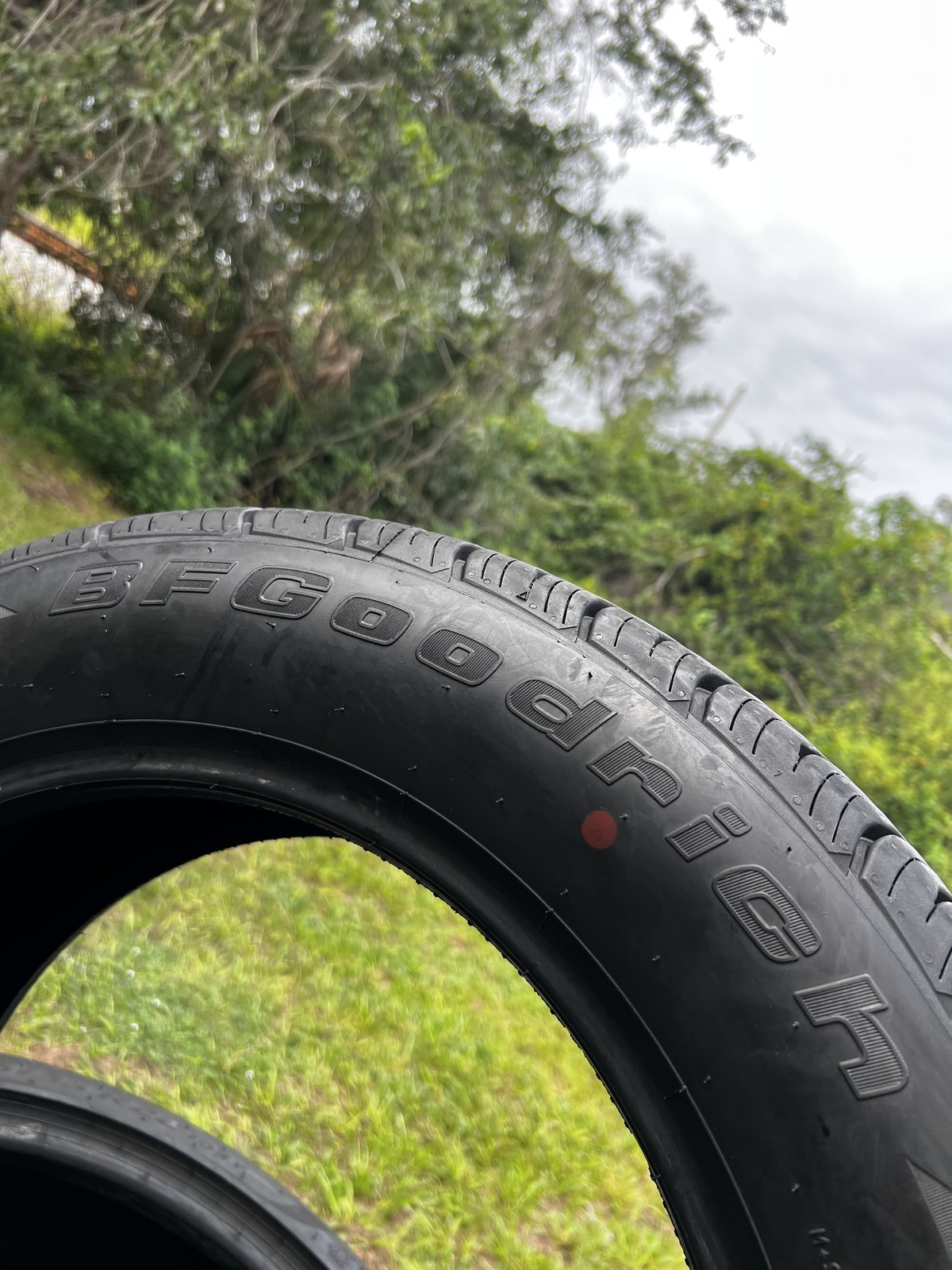 Tire New BFGoodrich Advantage Control 215/60R17 96H DOT.1125 11/32 New