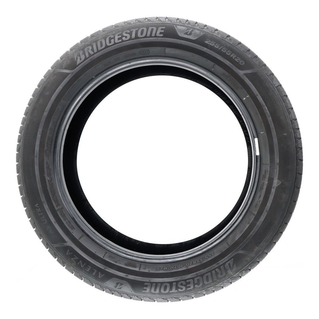Used 255/55R20 Bridgestone Alenza AS Ultra 107H – 8/32