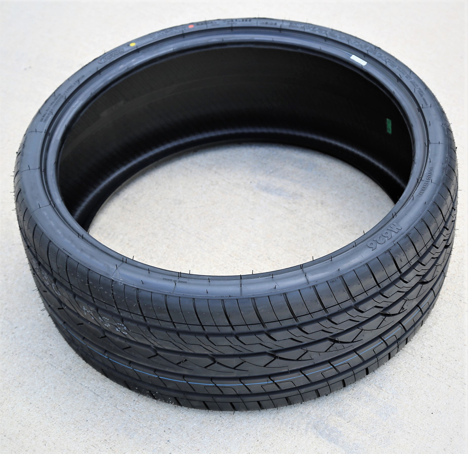 Tire Durun M626 255/30R30 104V XL Performance