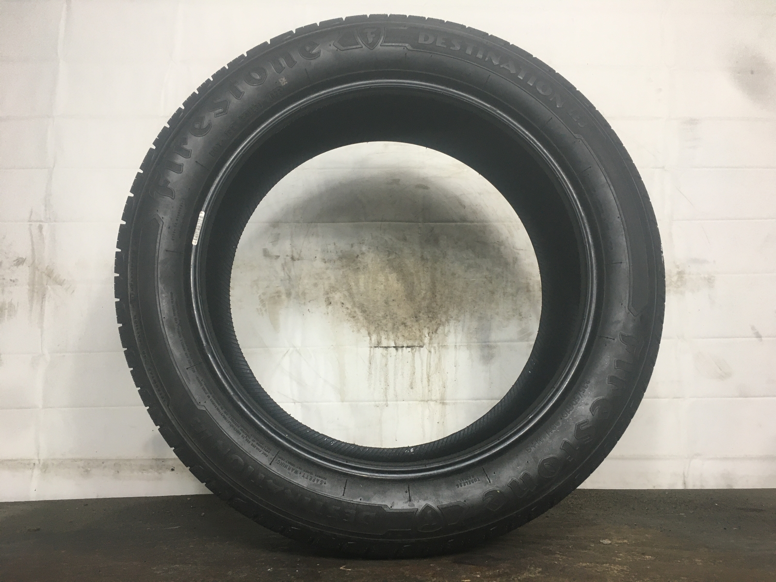[1] Firestone Destination LE3 P235/50R19 235 50 19 Tire – Driven Once
