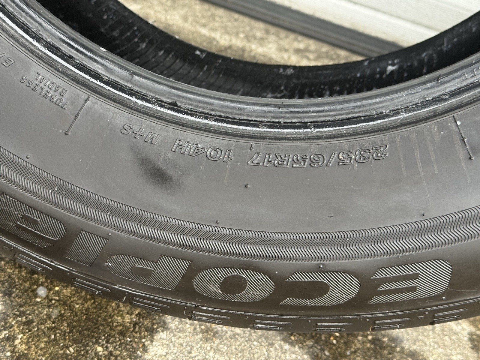 Bridgestone Ecopia All-Season 235/65/R17 Tires Only 17k Miles Great Condition!!