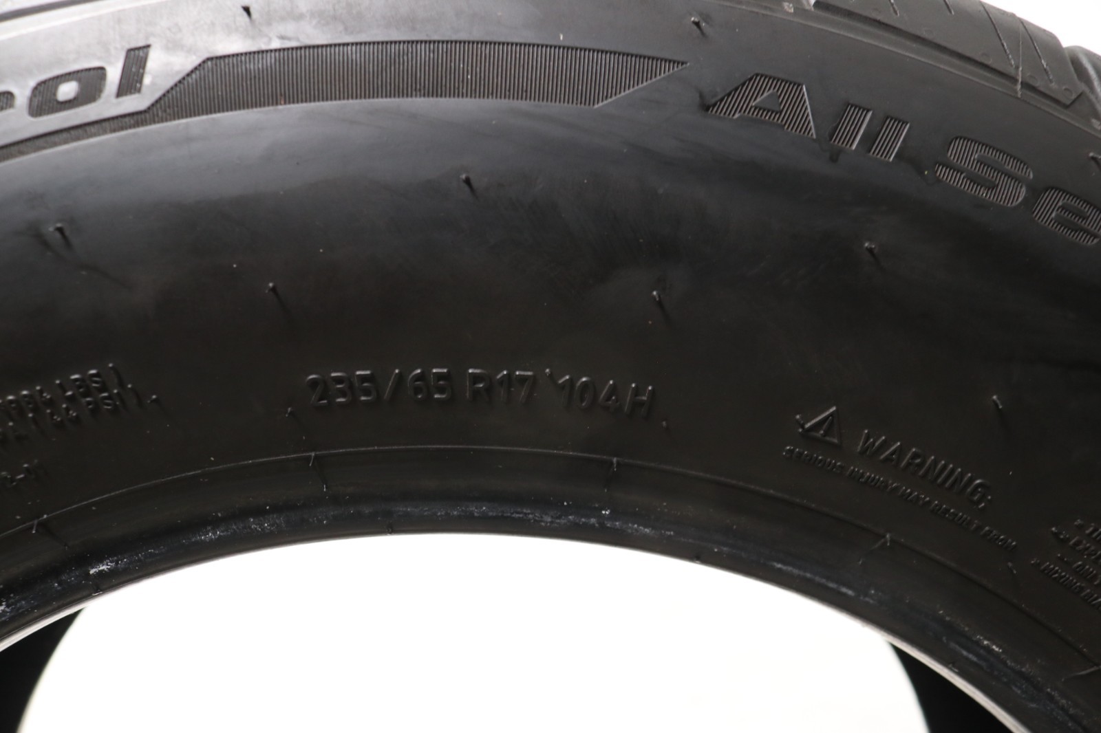 Set of 4 Used 235/65R17 BFGoodrich Advantage Control – 104H – 9.5-10.5/32