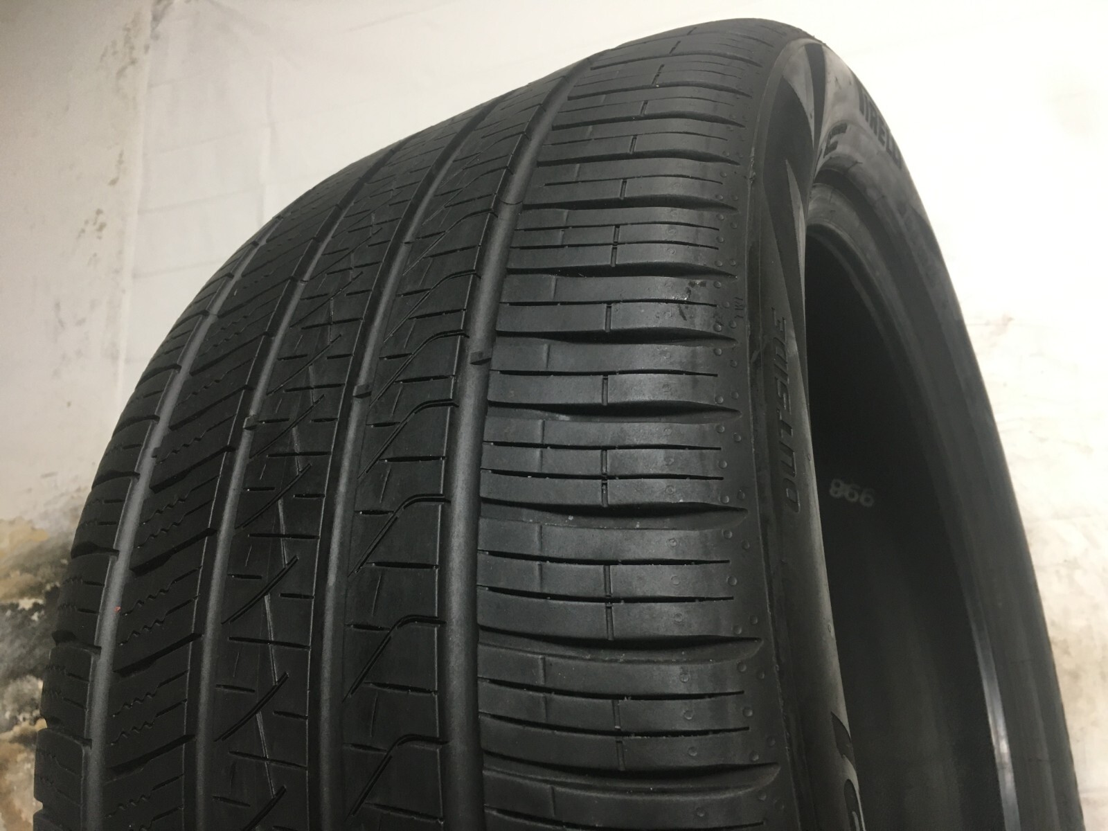 [1] Pirelli Scorpion Zero All Season P315/40R21 315 40 21 Tire 7.25-8.25/32
